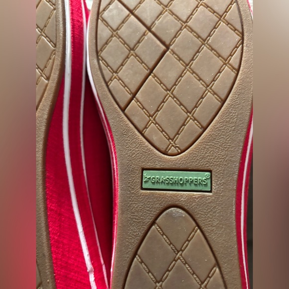 NEW Grasshoppers Nantucket Red Comfort Flats • Size 8M • Canvas Slip-On Shoes - Picture 11 of 17